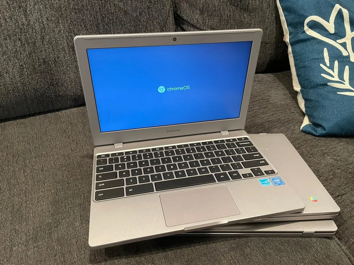 SAMSUNG Chromebook 4